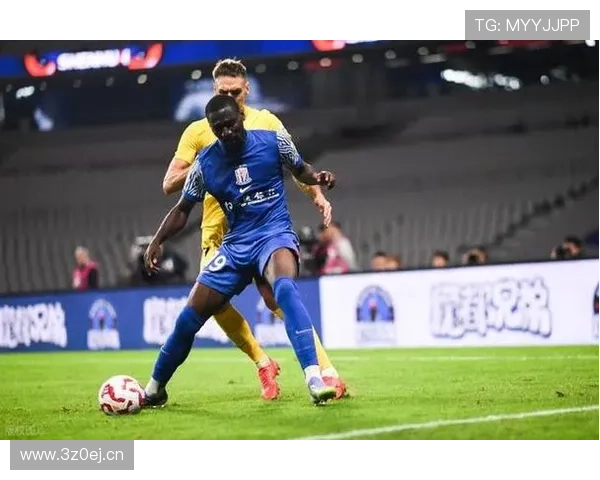 半场申花0比2 拉唐染红米内罗